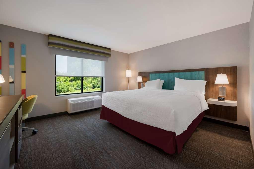 Hampton Inn By Hilton Detroit Саутфилд Номер фото