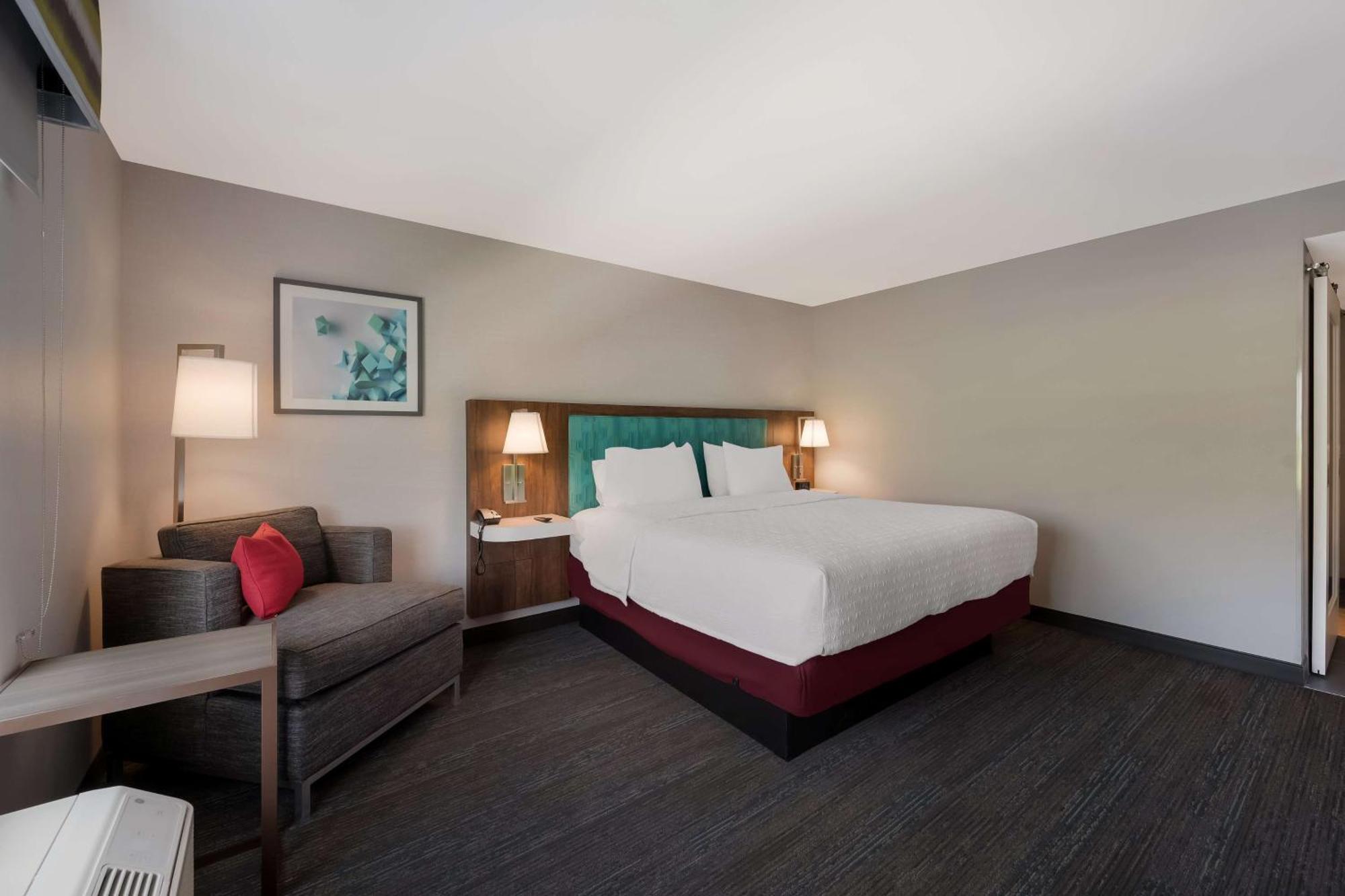 Hampton Inn By Hilton Detroit Саутфилд Экстерьер фото