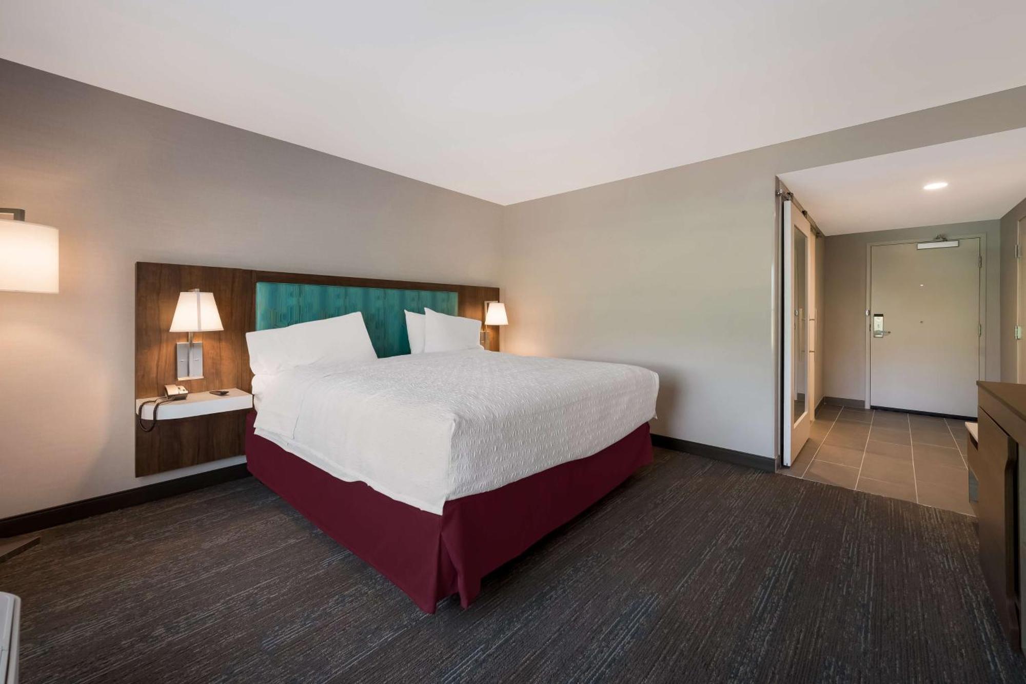 Hampton Inn By Hilton Detroit Саутфилд Экстерьер фото