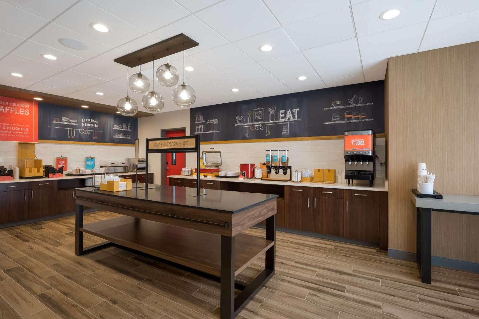 Hampton Inn By Hilton Detroit Саутфилд Экстерьер фото