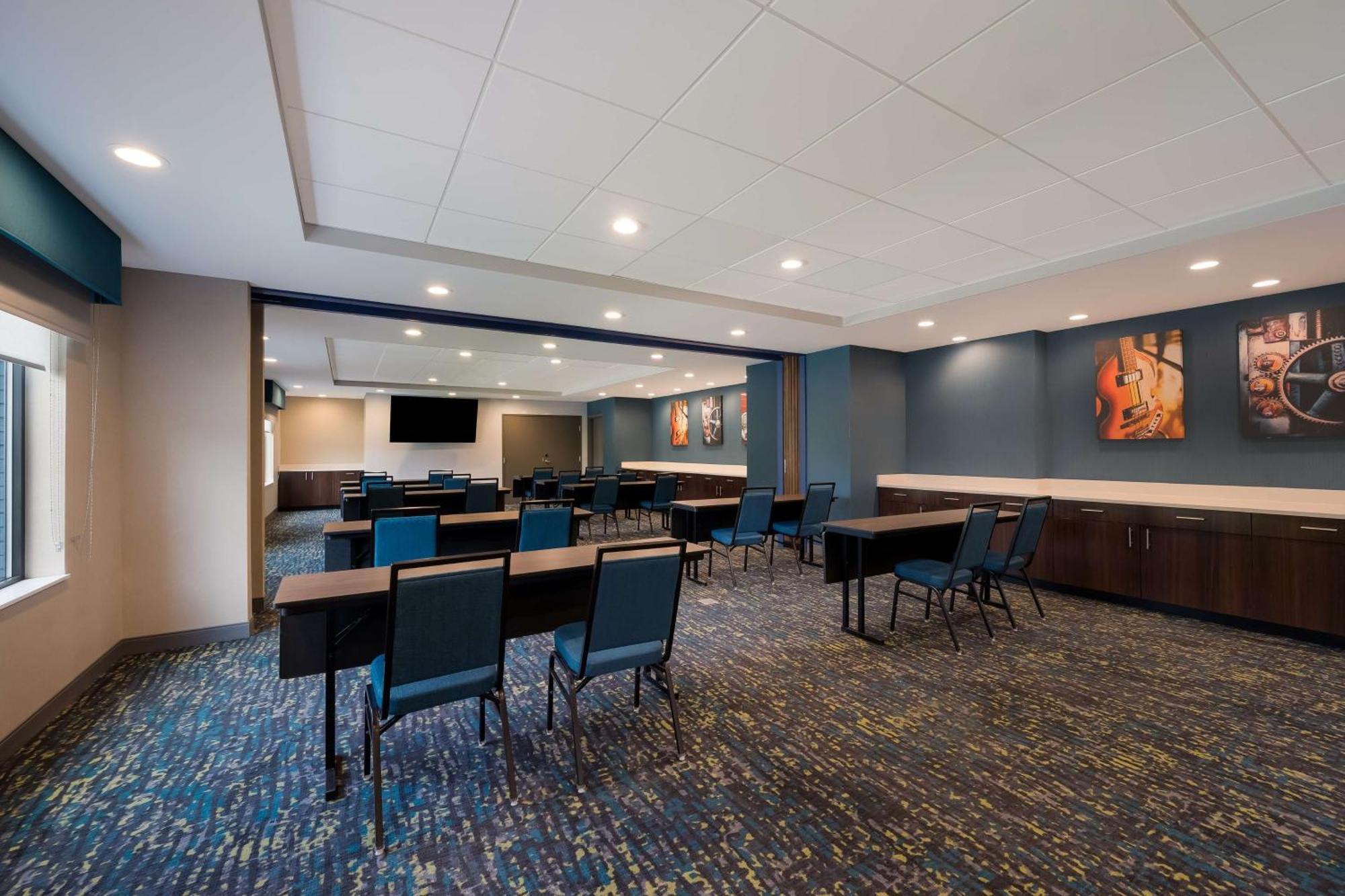 Hampton Inn By Hilton Detroit Саутфилд Экстерьер фото